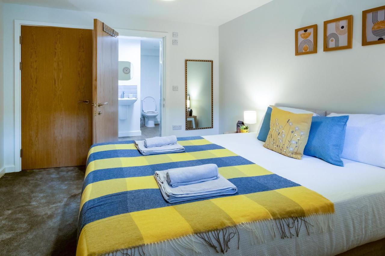 Luton Modern Serviced Accommodation For Contractors, Relocators, Professionals, Tourists And Students - Akugi Homes Экстерьер фото