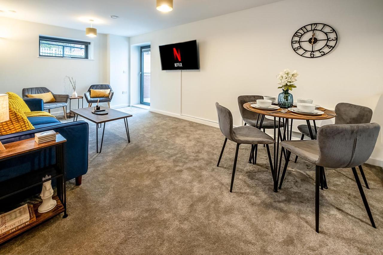 Luton Modern Serviced Accommodation For Contractors, Relocators, Professionals, Tourists And Students - Akugi Homes Экстерьер фото
