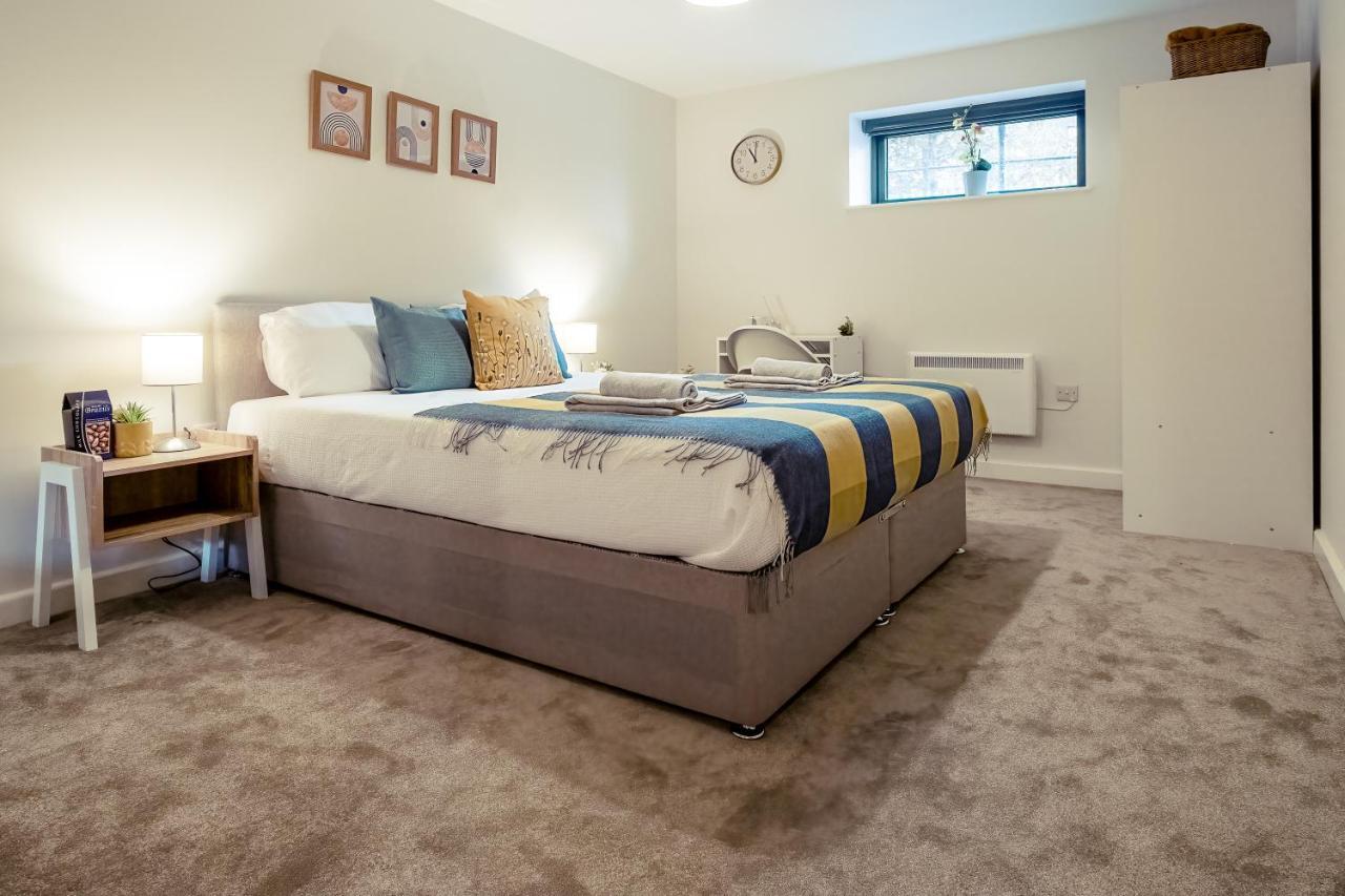 Luton Modern Serviced Accommodation For Contractors, Relocators, Professionals, Tourists And Students - Akugi Homes Экстерьер фото
