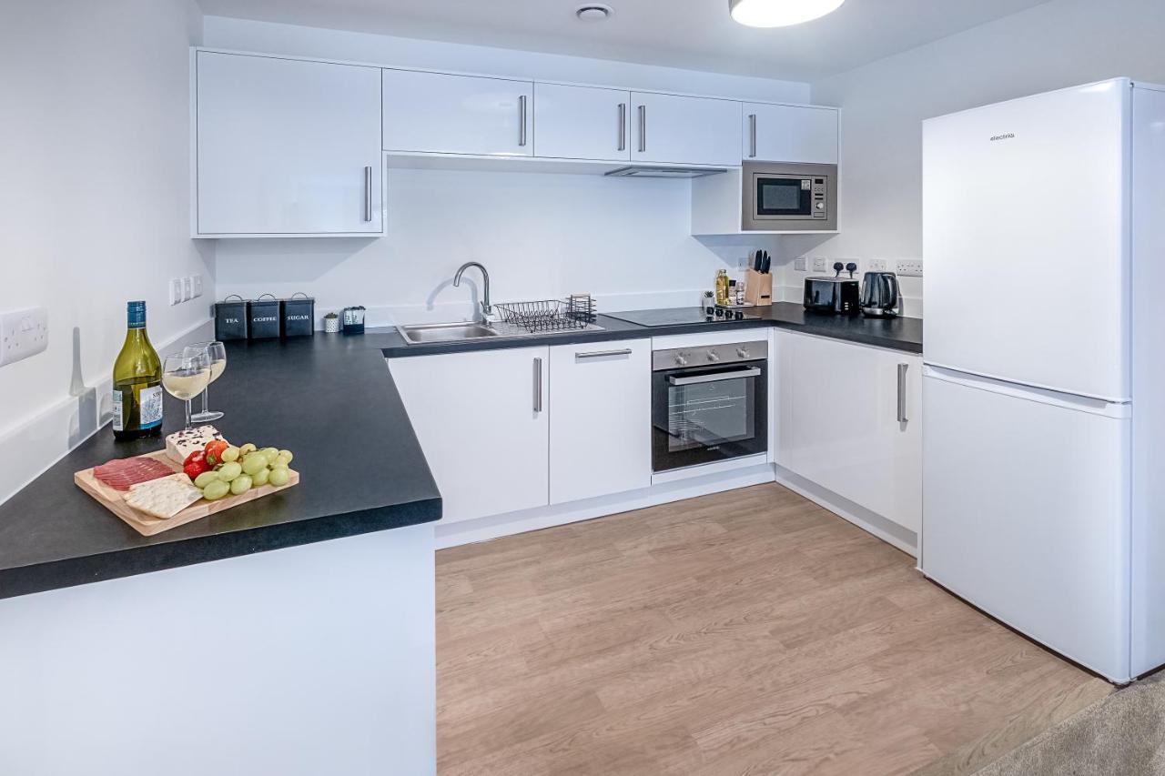 Luton Modern Serviced Accommodation For Contractors, Relocators, Professionals, Tourists And Students - Akugi Homes Экстерьер фото